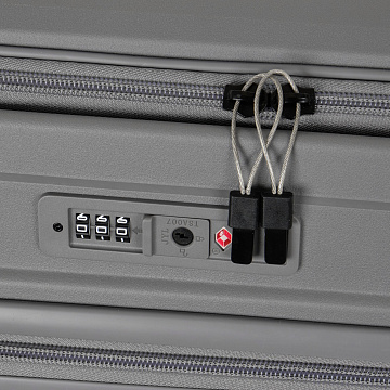 Чемодан PP средний Р0211 (24")