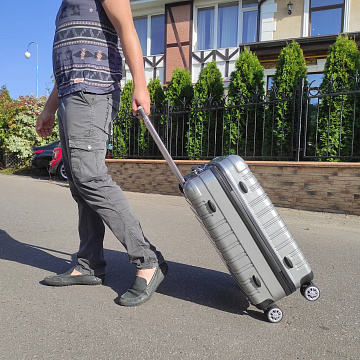 Чемодан ABS средний Р111(2-ой) 24"