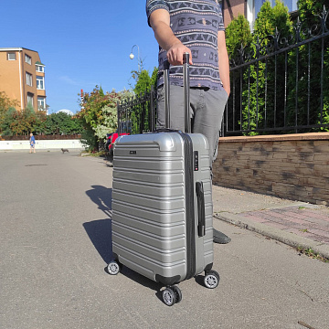 Чемодан ABS средний Р111(2-ой) 24"