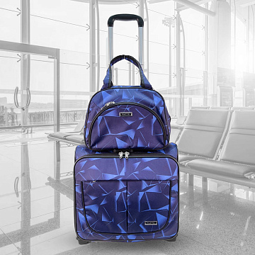 Чемодан Пилот П7108-01