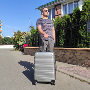 Чемодан ABS средний Р111(2-ой) 24"