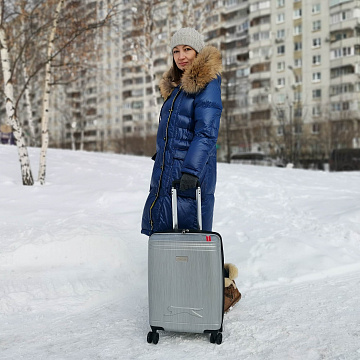 Чемодан средний Р1936(3-ой) 24&quot;